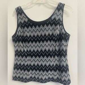 Jones New York Black and Gray Zigzag Tank Top
